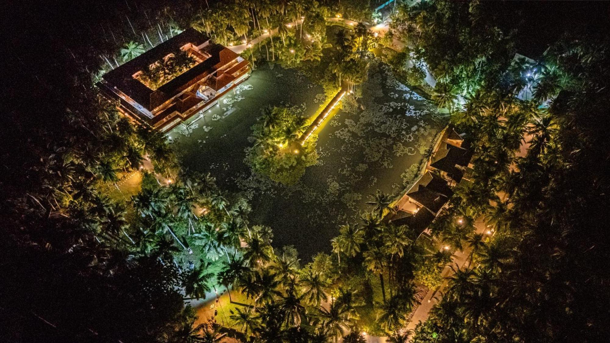 Hotel Sterling Palavelli Godavari Rāzole Exterior foto