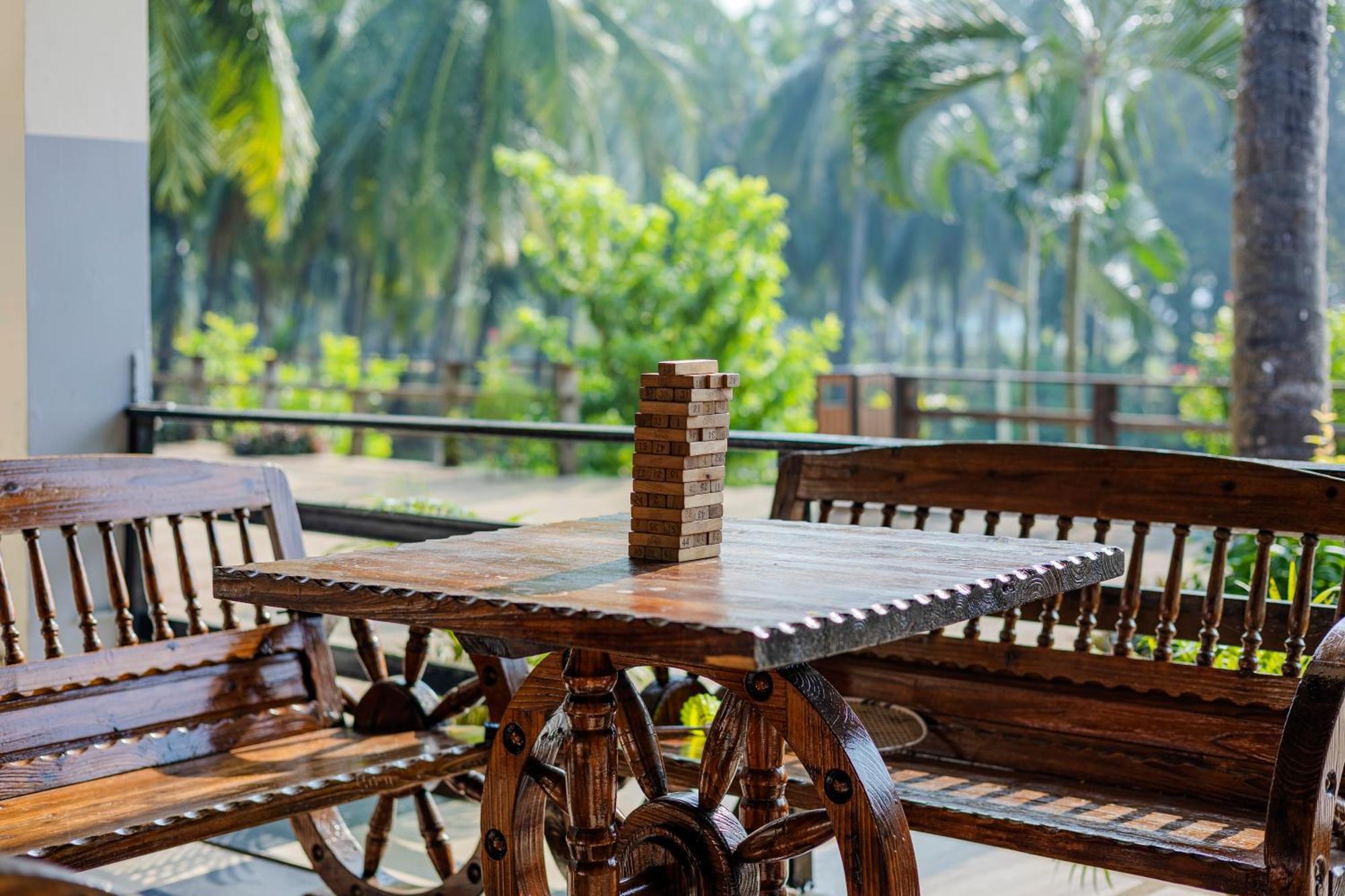 Hotel Sterling Palavelli Godavari Rāzole Exterior foto